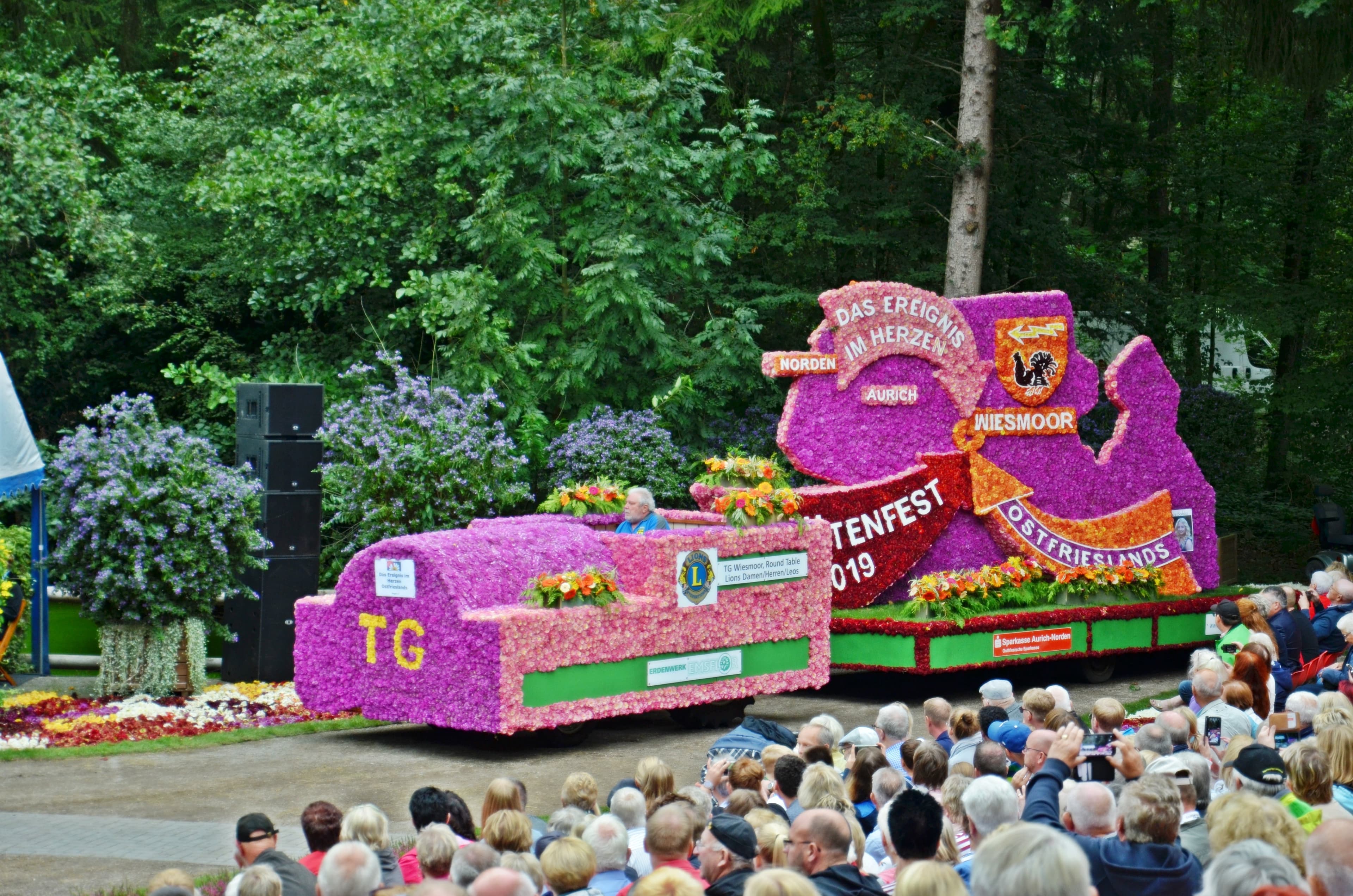 Buntes Programm (74. Blütenfest Wiesmoor)